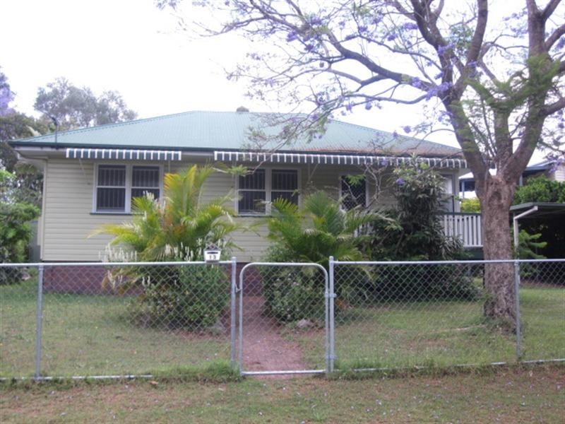 13 Statton Street, Oxley QLD 4075