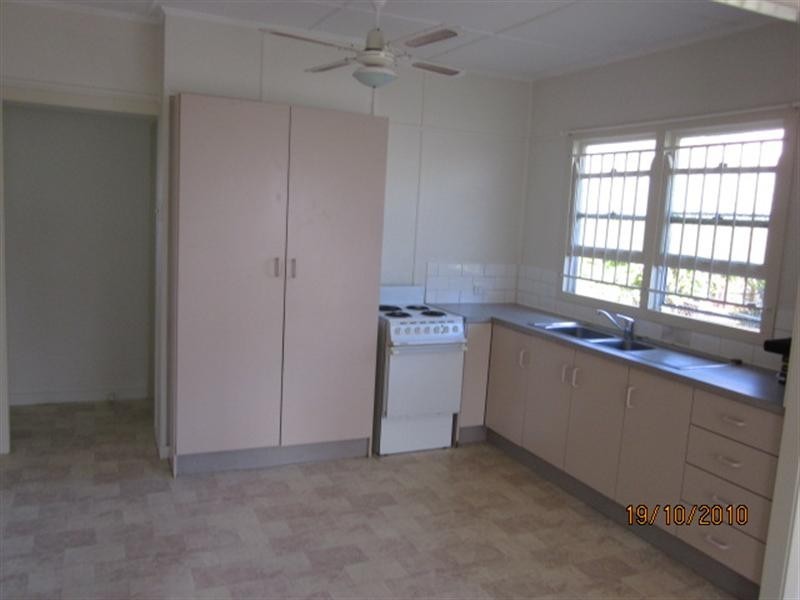 13 Statton Street, Oxley QLD 4075