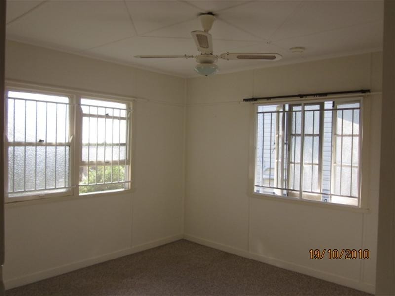 13 Statton Street, Oxley QLD 4075