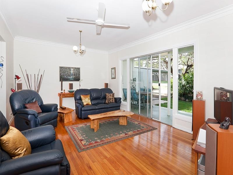 20 Sheffield Street, Oxley QLD 4075