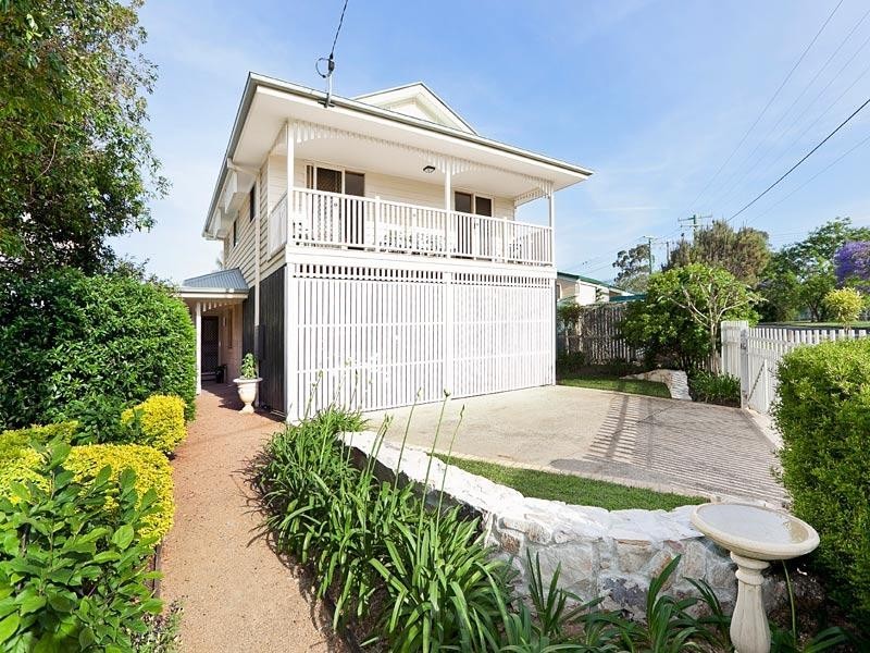 30 Kitchener Street, Sherwood QLD 4075