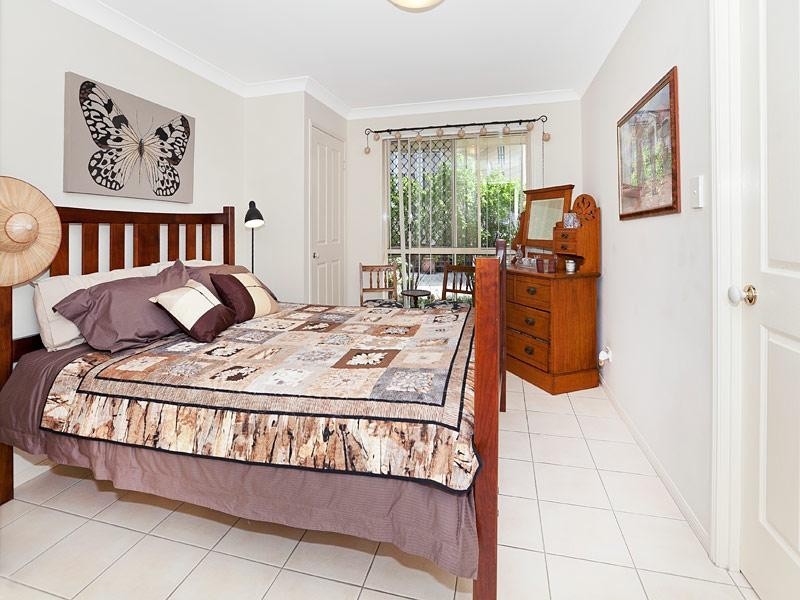 30 Kitchener Street, Sherwood QLD 4075