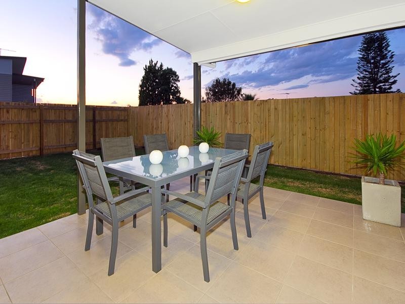 90 JUTLAND Street, Oxley QLD 4075