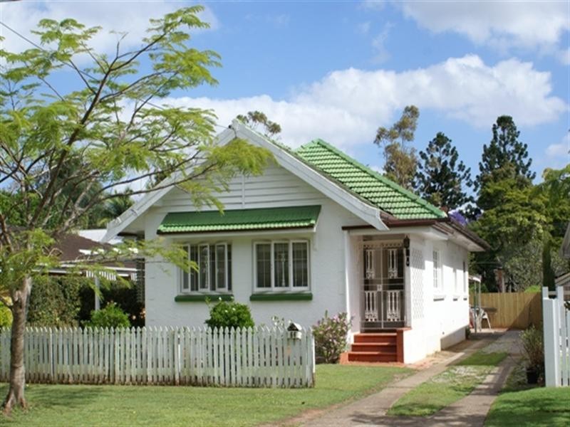 66 Mortlake Road, Graceville QLD 4075