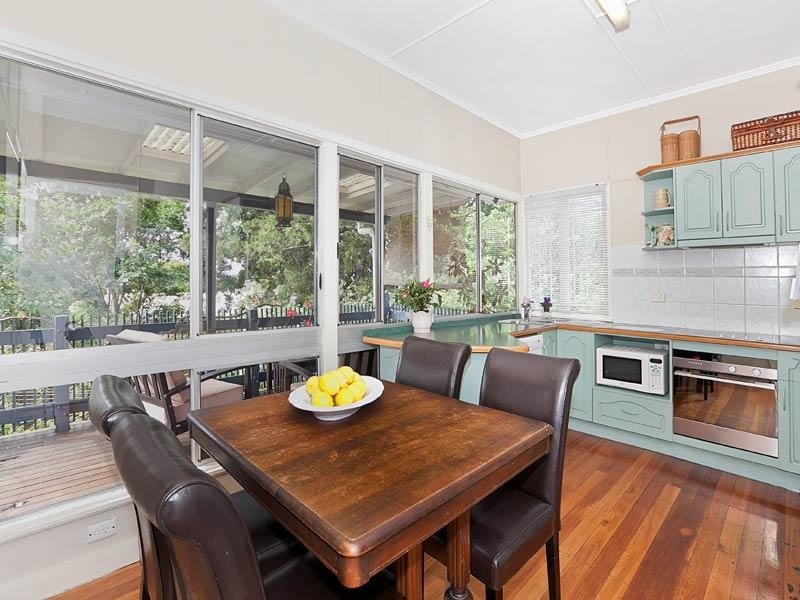 34 Bayford Street, Oxley QLD 4075