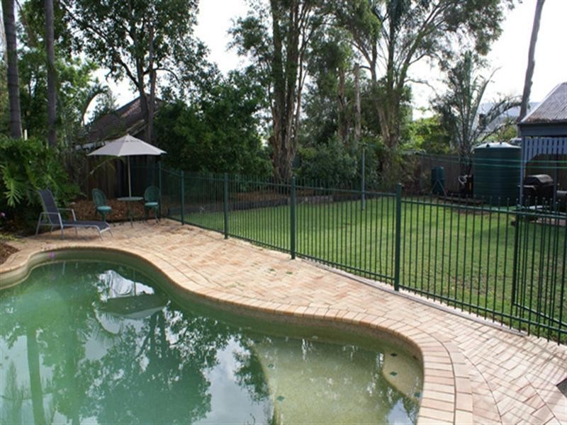 187 Verney Road East, Graceville QLD 4075