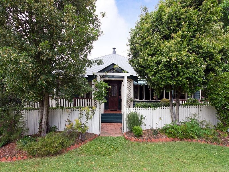 46 Sheffield Street, Oxley QLD 4075