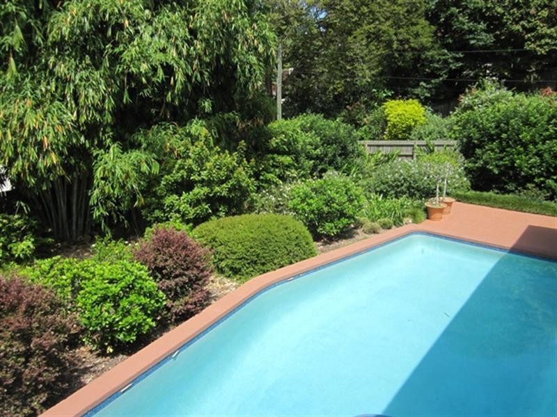 66 Seventeen Mile Rocks Road, Oxley QLD 4075