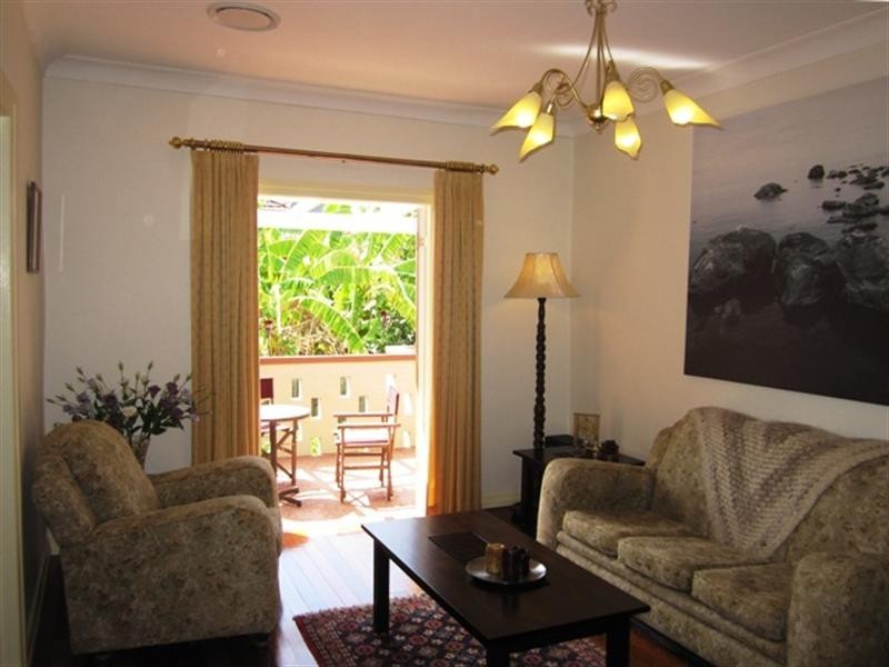 66 Seventeen Mile Rocks Road, Oxley QLD 4075