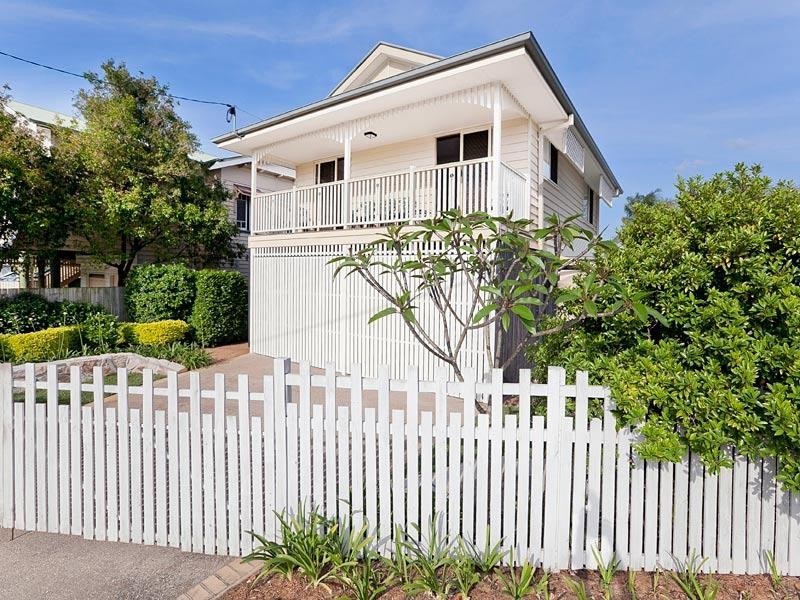 30 Kitchener Street, Sherwood QLD 4075