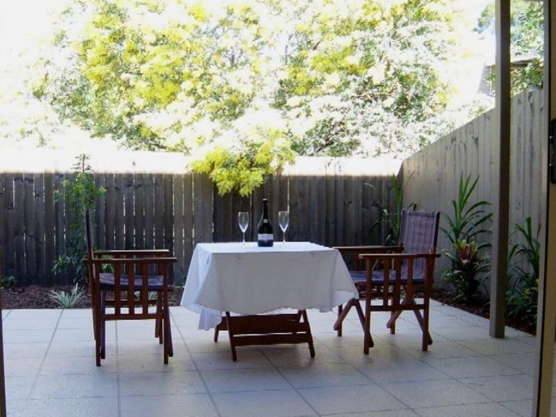 2/572 Sherwood Road, Sherwood QLD 4075