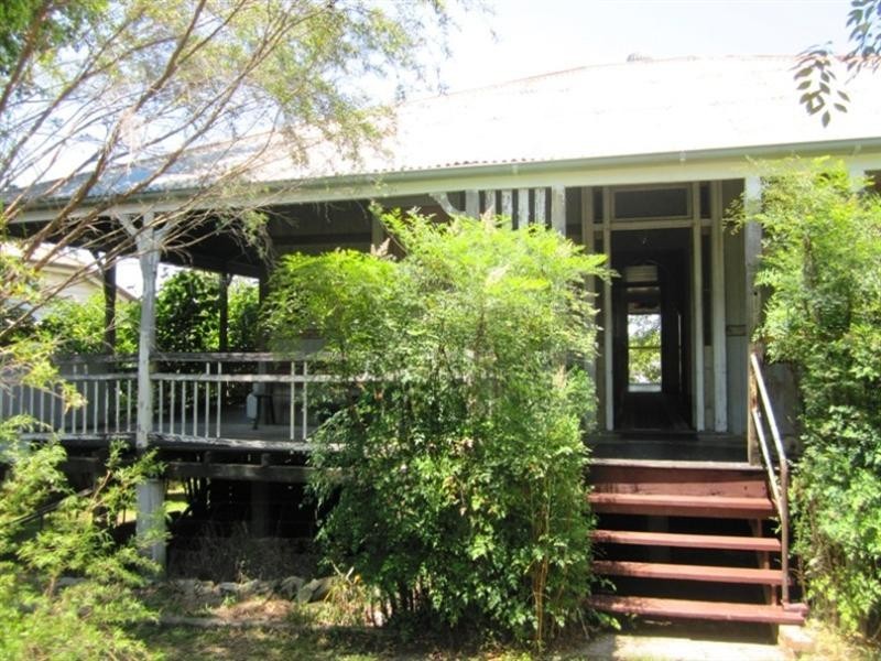 12 Seventeen Mile Rocks Road, Oxley QLD 4075