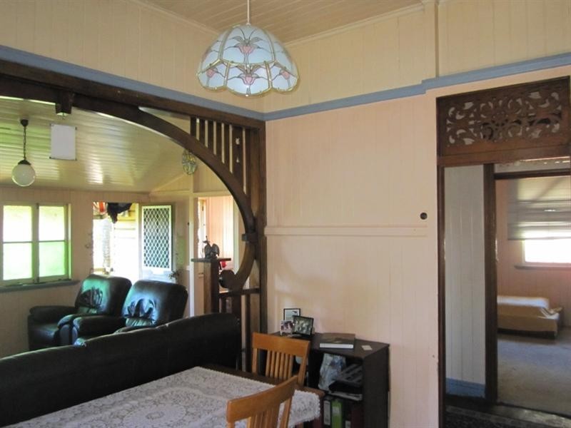 12 Seventeen Mile Rocks Road, Oxley QLD 4075