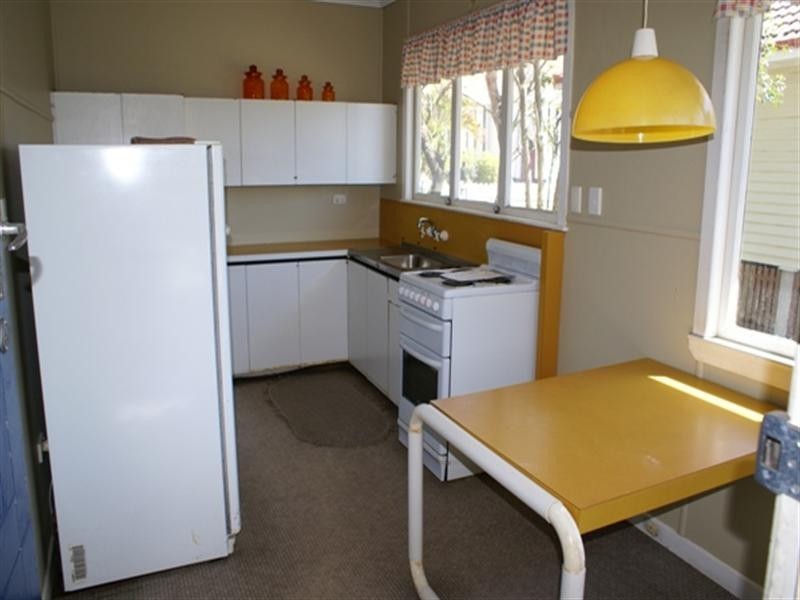 166 Verney Road East, Graceville QLD 4075