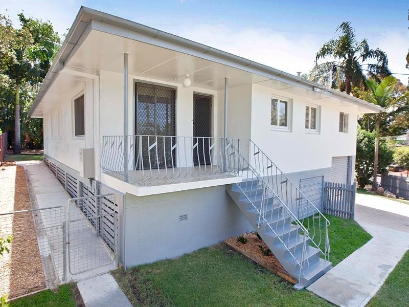 84 Bannerman Street, Oxley QLD 4075