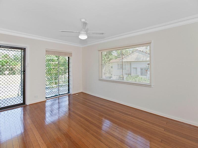 84 Bannerman Street, Oxley QLD 4075