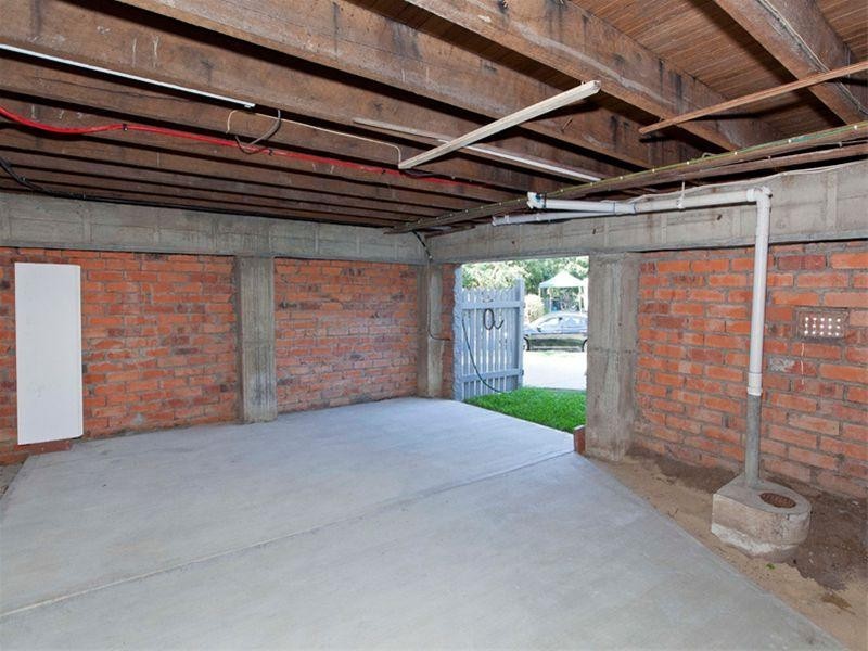 84 Bannerman Street, Oxley QLD 4075