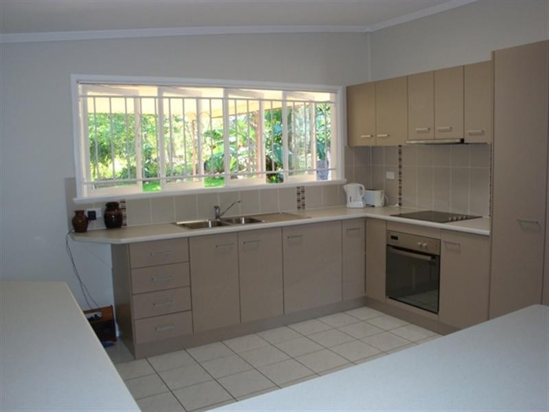 67 Ellen Street, Oxley QLD 4075