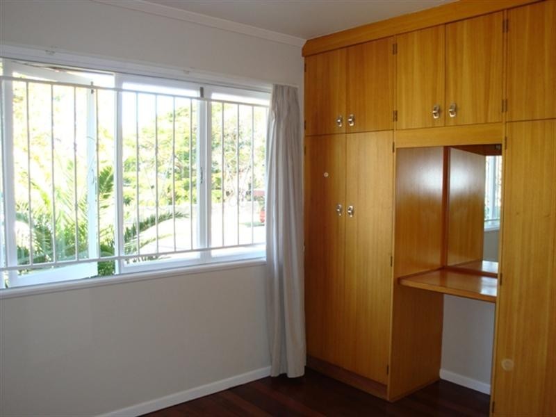 67 Ellen Street, Oxley QLD 4075