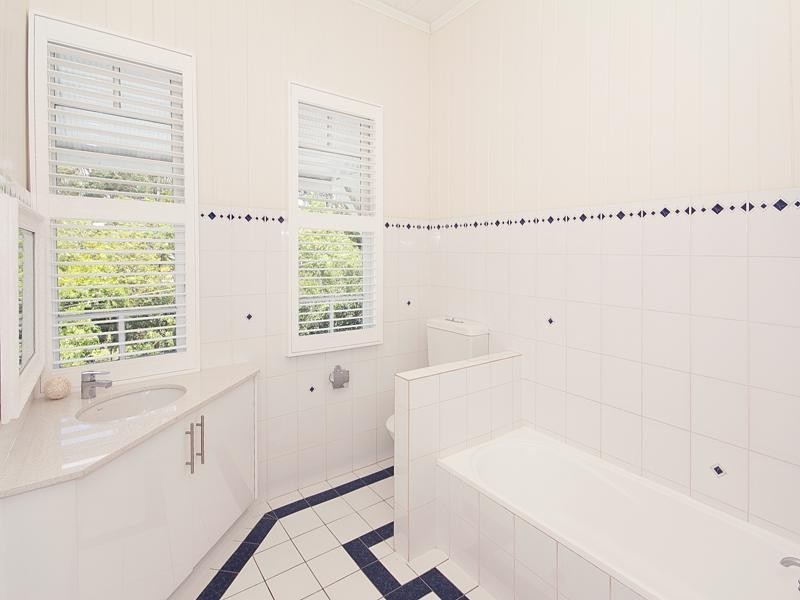 52 Ferry Street, Sherwood QLD 4075