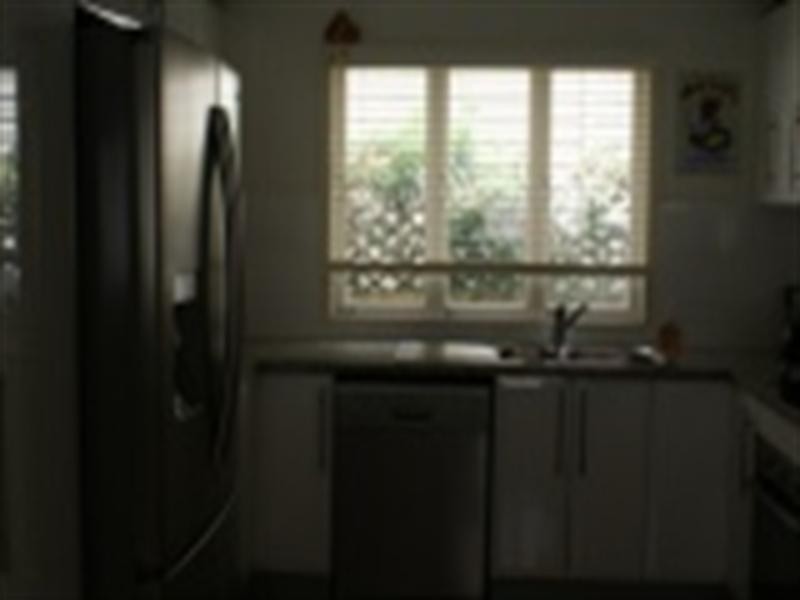 82 Thomas Street, Sherwood QLD 4075