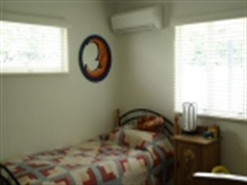 82 Thomas Street, Sherwood QLD 4075