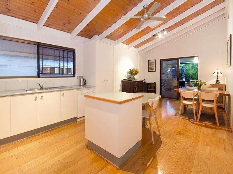 75 Plumer Street, Sherwood QLD 4075