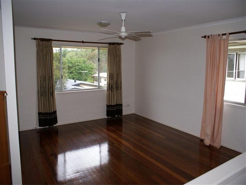 22 Masterton Street, Oxley QLD 4075