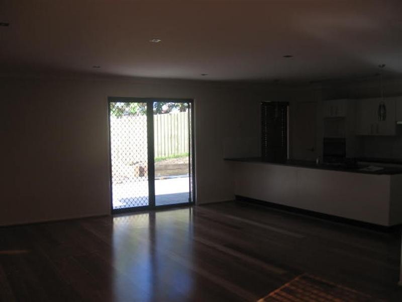 36 Campbell Terrace, Oxley QLD 4075