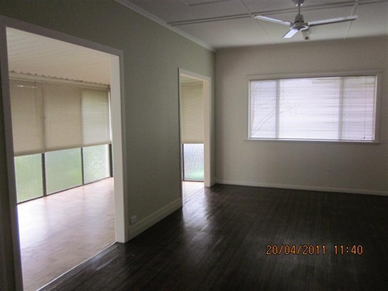 11 Waratah Avenue, Graceville QLD 4075