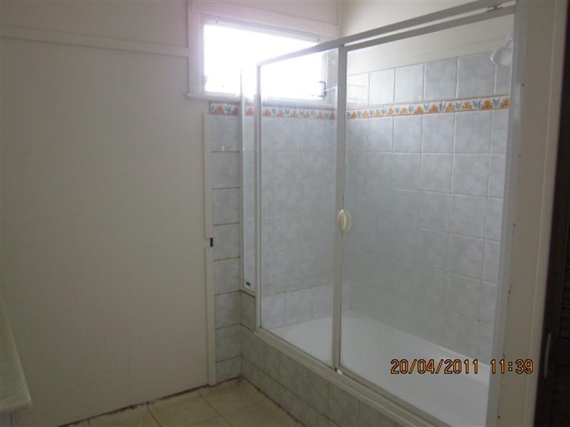 11 Waratah Avenue, Graceville QLD 4075