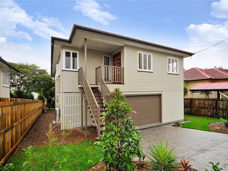 23 Haldane, Graceville QLD 4075