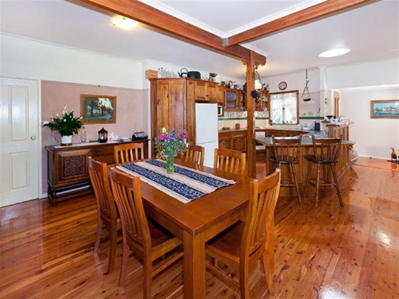 30 Hall Street, Sherwood QLD 4075