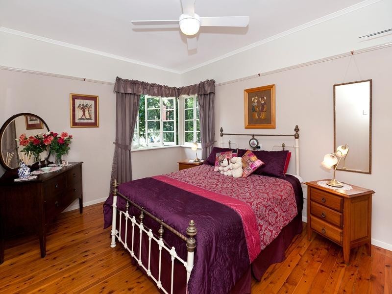 30 Hall Street, Sherwood QLD 4075