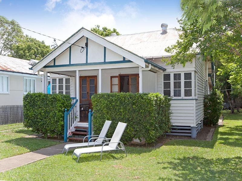 19 Fraser Street, Graceville QLD 4075