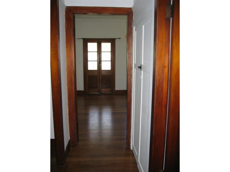 19 Fraser Street, Graceville QLD 4075