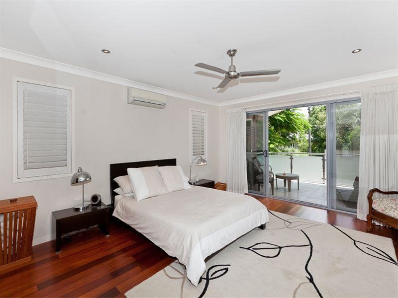 161 Strong Avenue, Graceville QLD 4075