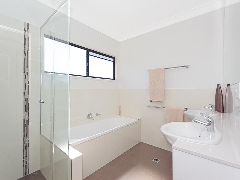 3 Elizabeth Street, Sherwood QLD 4075