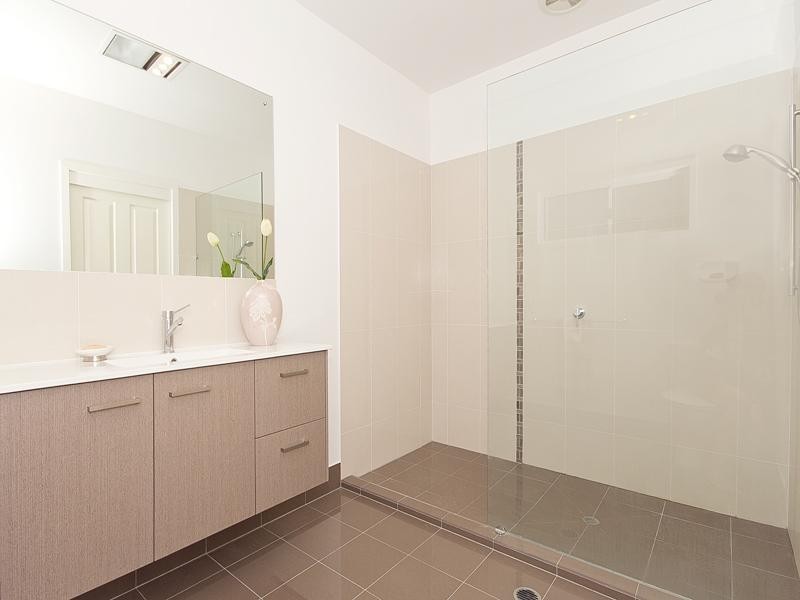 7 Fraser Street, Graceville QLD 4075