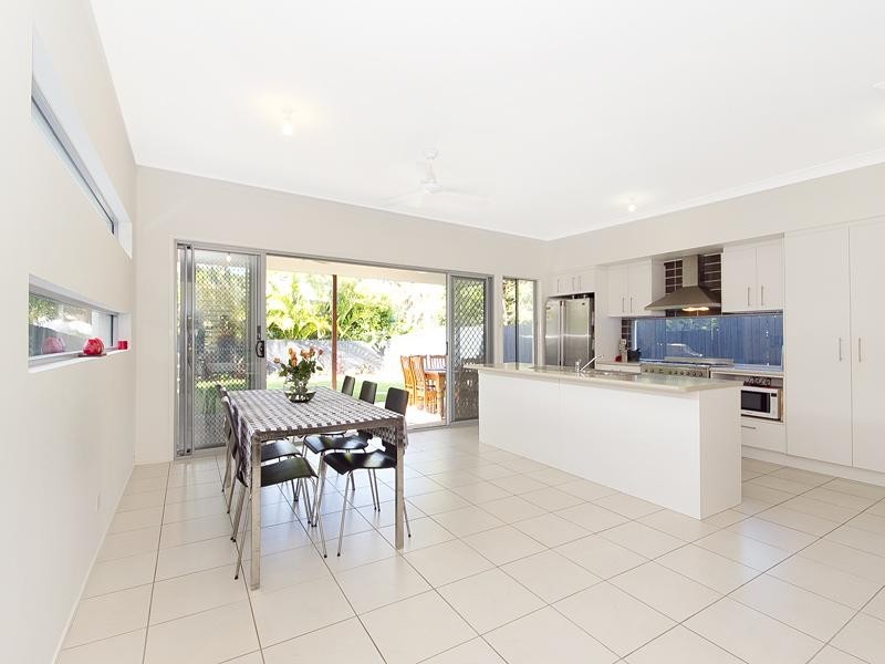 48 Mayhew Street, Sherwood QLD 4075