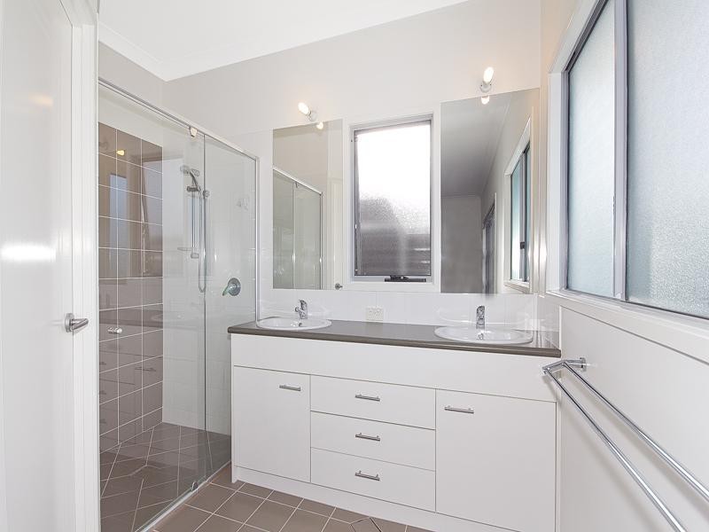 48 Mayhew Street, Sherwood QLD 4075