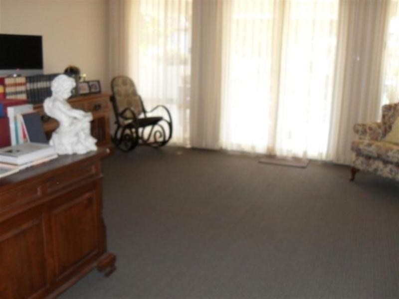 22 Camelot Street, Tennyson QLD 4105