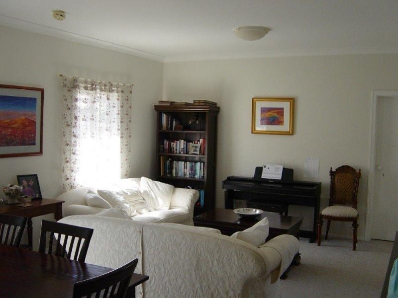 29 Haldane Street, Graceville QLD 4075