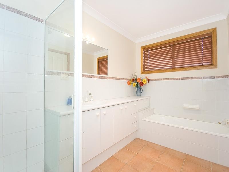 309 Verney Road E, Graceville QLD 4075