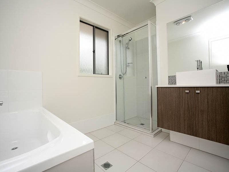 27 Walker Street, Corinda QLD 4075