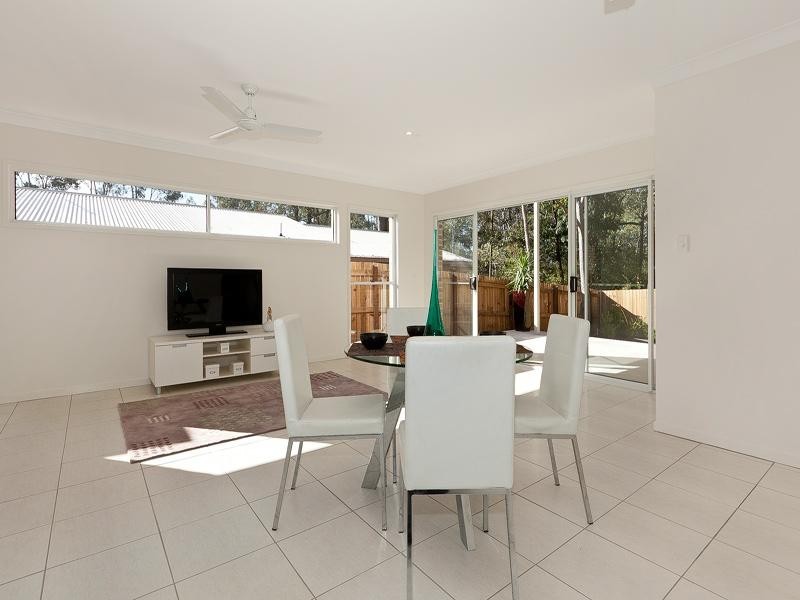 32 Sandi Street, Oxley QLD 4075