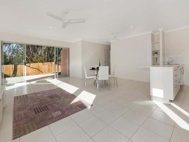 32 Sandi Street, Oxley QLD 4075