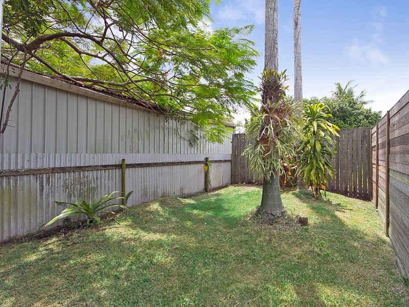 94 Long Street West, Graceville QLD 4075