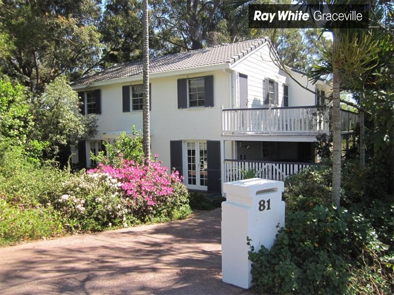 81 Seventeen Mile Rocks Road, Oxley QLD 4075