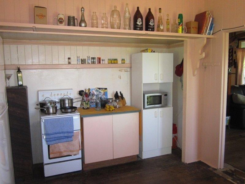 12 Seventeen Mile Rocks Road, Oxley QLD 4075